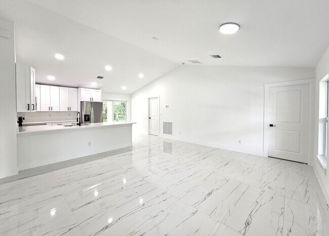 Foto del edificio - 7501 NW 81st Ct