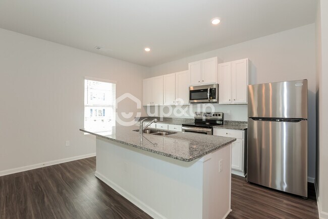 Foto del edificio - Fantastic 4bd/2.5ba home! Coming soon!