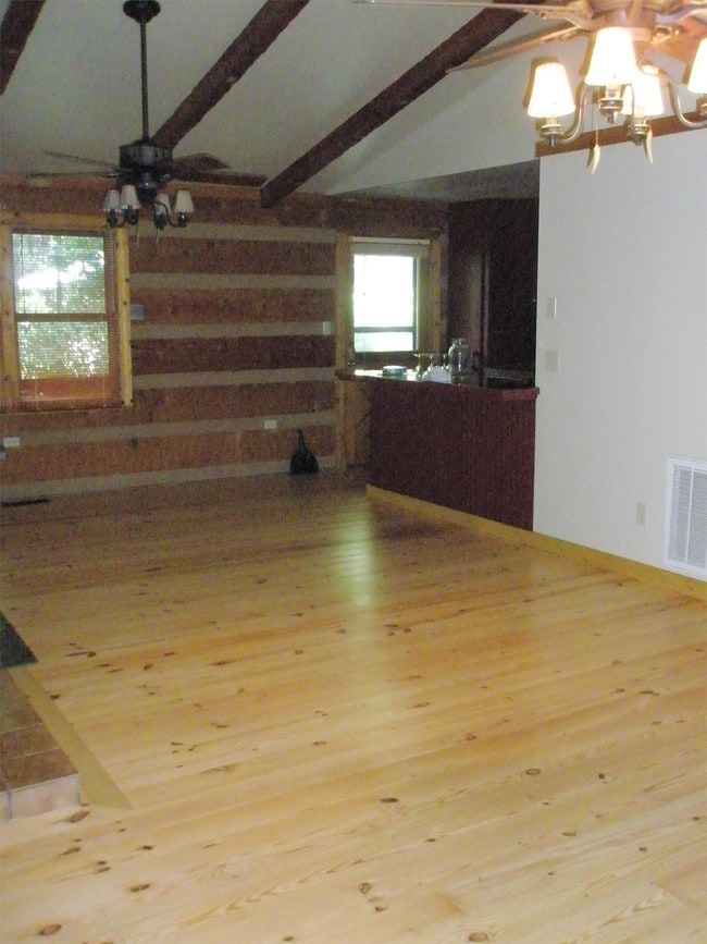Building Photo - 331 Log Bridge Cir