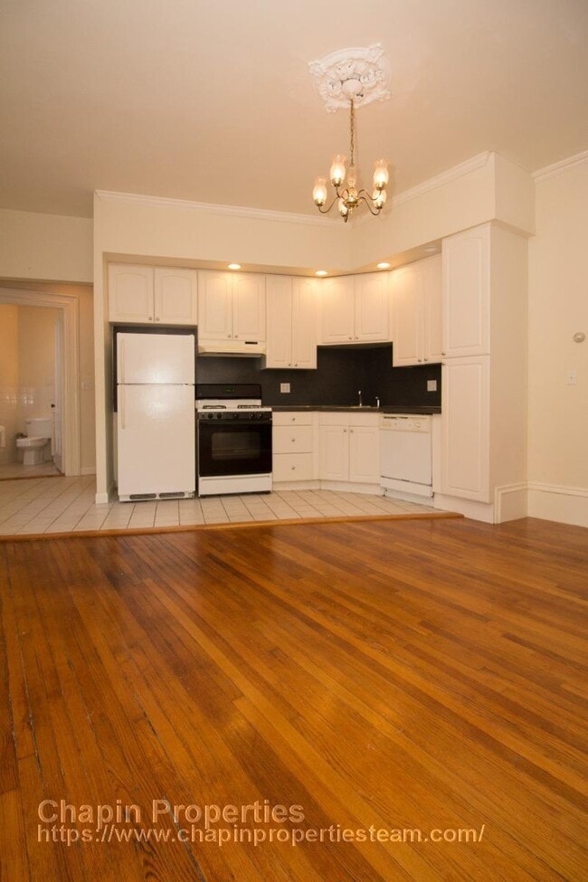 Building Photo - 274 Washington St