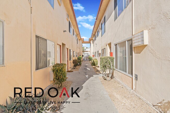 Foto del edificio - 15525 Nordhoff St