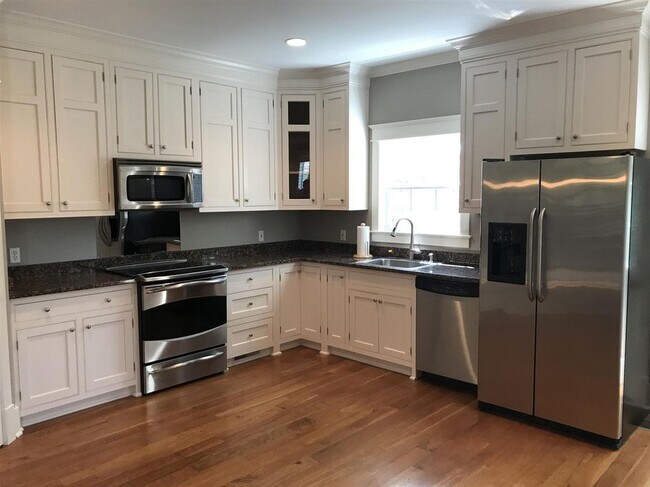 Foto del edificio - 914 Evans St