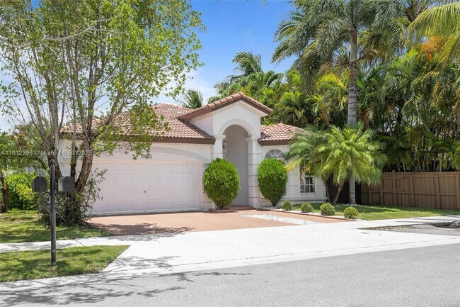 Building Photo - 11255 NW 77th Ter