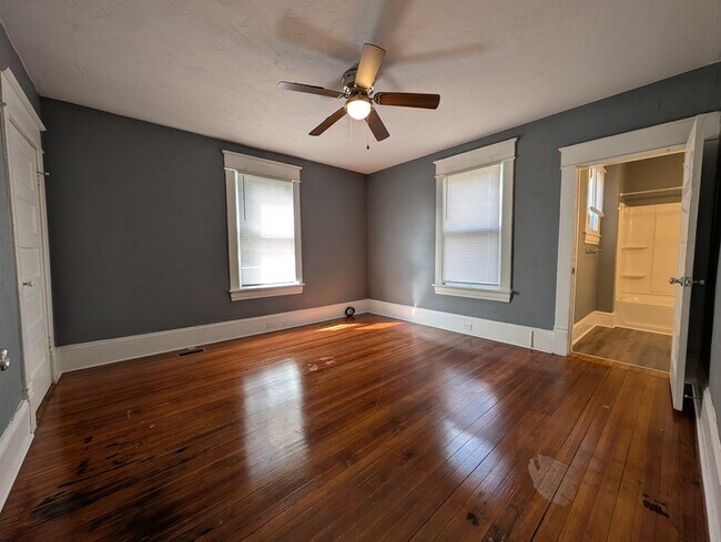 Foto del edificio - 1017 Ferdinand Ave SW