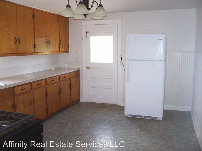 Building Photo - 3 br, 1 bath House - 2418 Legion