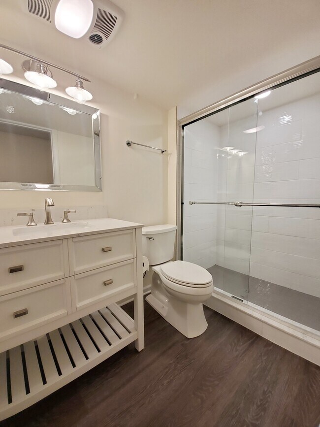 Foto del edificio - 2139 W Belmont Ave