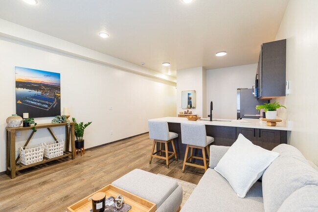 Foto del edificio - Newer 2 Bedroom 2 1/2 bathroom Hayden Townhome!