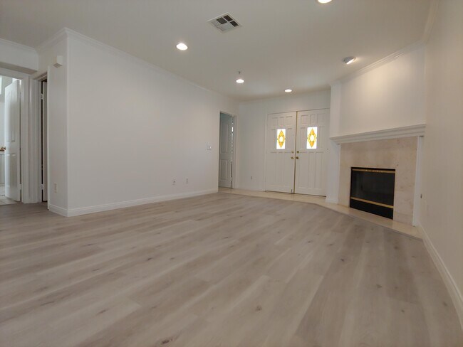 Building Photo - 511 N Atlantic Blvd