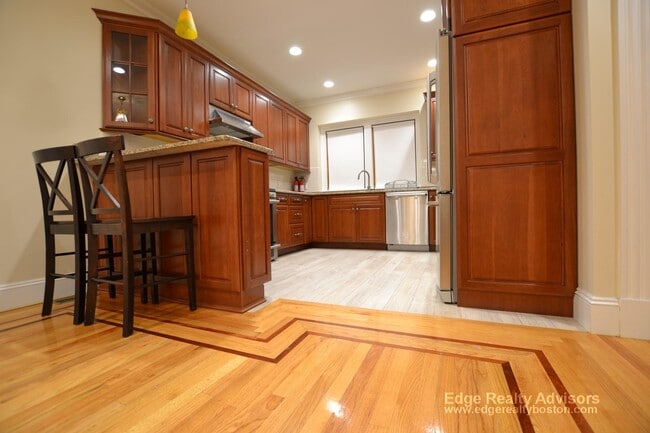 Building Photo - 44 Gerrish St