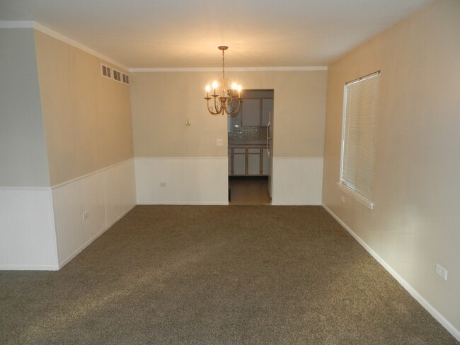 Building Photo - 980 W Briarcliff Rd