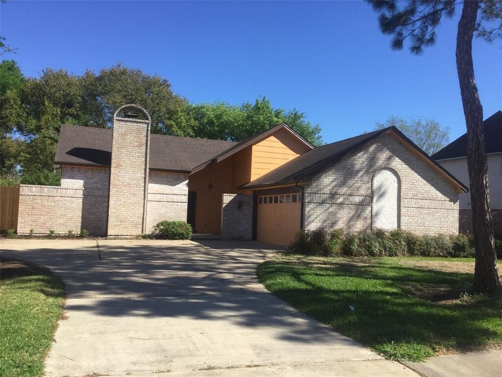 Primary Photo - 15306 La Paloma Dr
