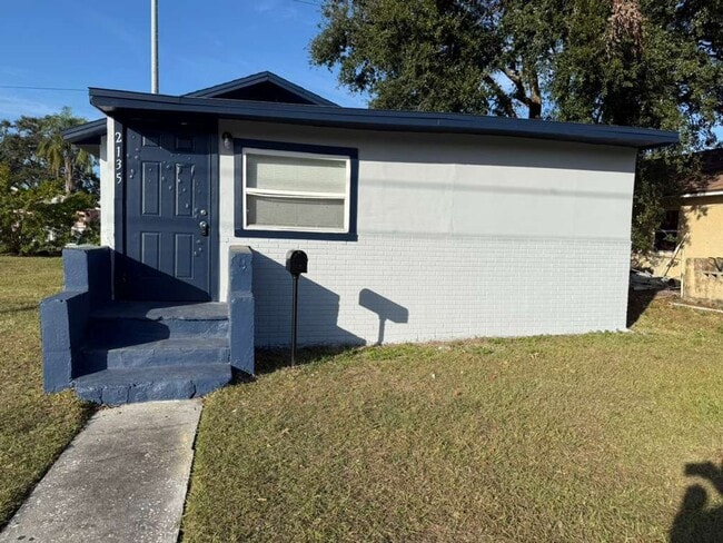 Cozy 3/1 House | Apply for FREE This Holiday Season! - Cozy 3/1 House | Apply for FREE This Holiday Season!