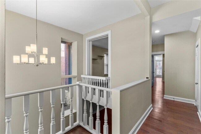 Foto del edificio - 3307 S Jefferson Ave