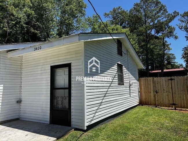 Foto del edificio - 3410 Avondale Dr NW