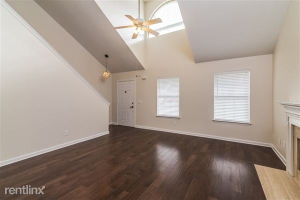 Building Photo - 5353 Sunnyvale Dr