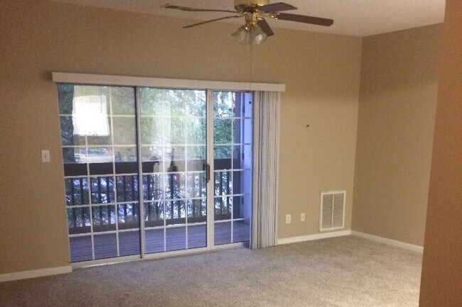 Building Photo - 141 Wexford Dr
