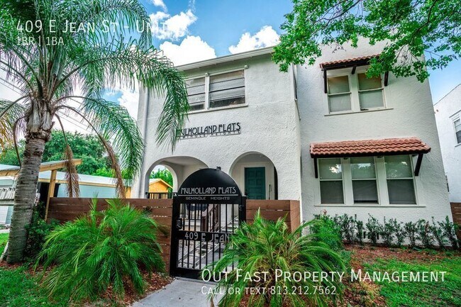 Building Photo - 2 Weeks Free Rent! Dazzling and Trendy 1 B...