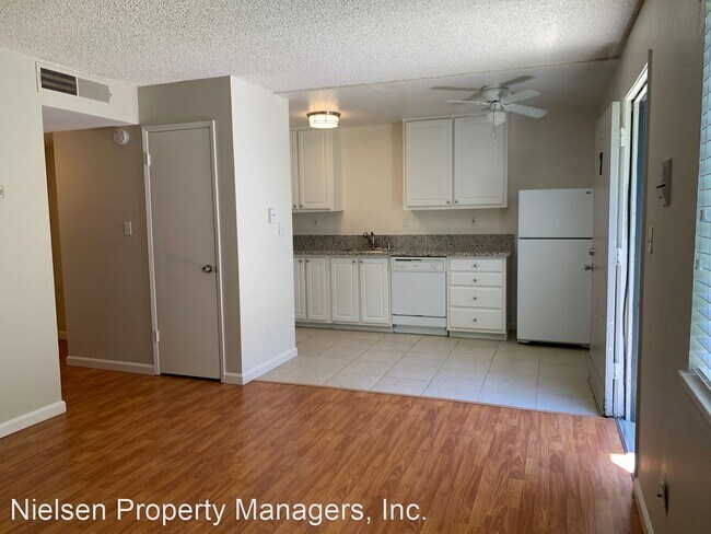 Building Photo - 1619 G St