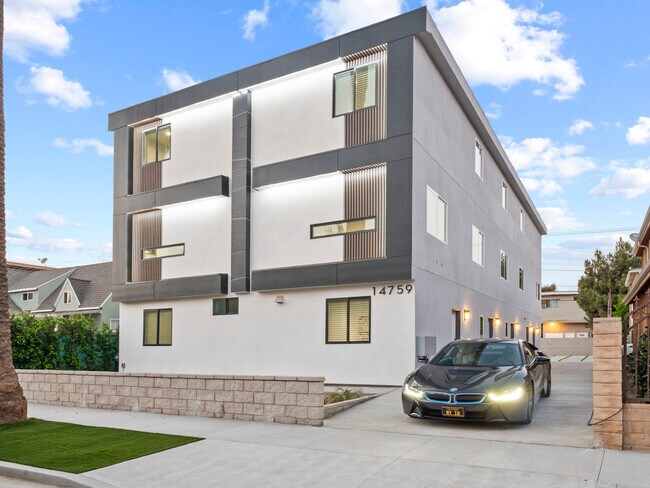 Building Photo - 14759 Friar St