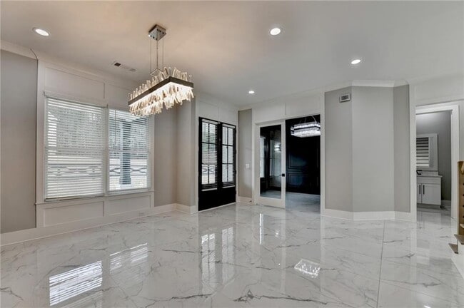 Foto del edificio - 960 Nours Cir SE