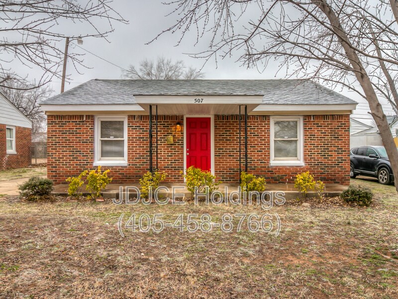 Primary Photo - 507 East Grumman Drive