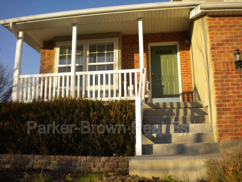 Building Photo - 523 Hidden Cove Ln
