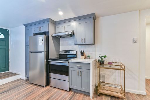 Foto del edificio - Stunning 1 bedroom 1 bathroom apartment in Queen Anne