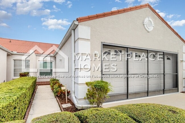Foto del edificio - 733 Carpenters Way