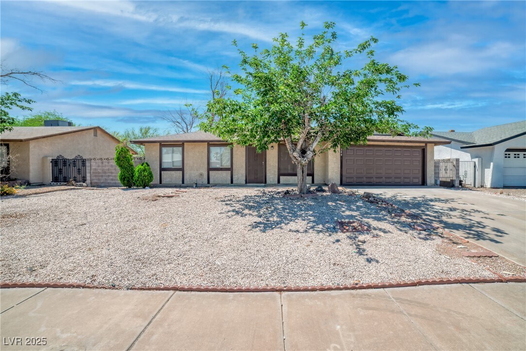 Foto principal - 540 Longtree Ave