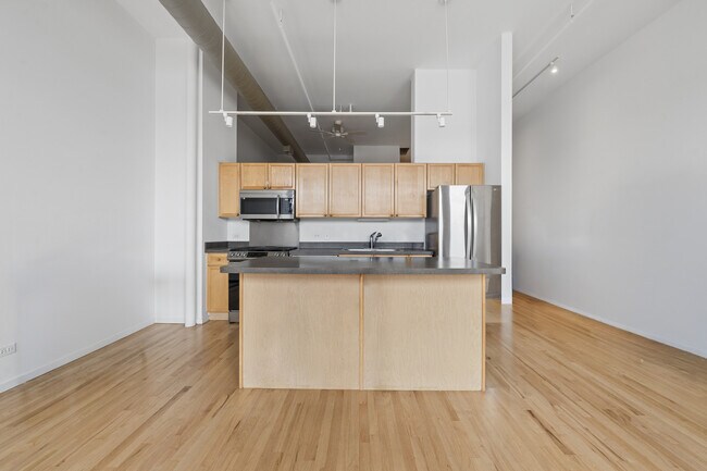 Foto del edificio - 3151 N Lincoln Ave
