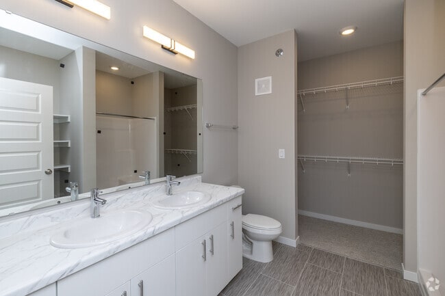 3BR, 2BA - 1,283SF - Primary Bathroom - The Ascent