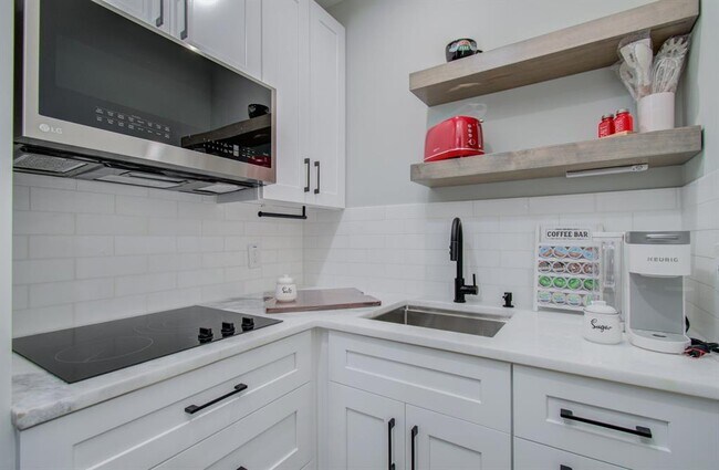 Foto del edificio - 1318 Cleburne St