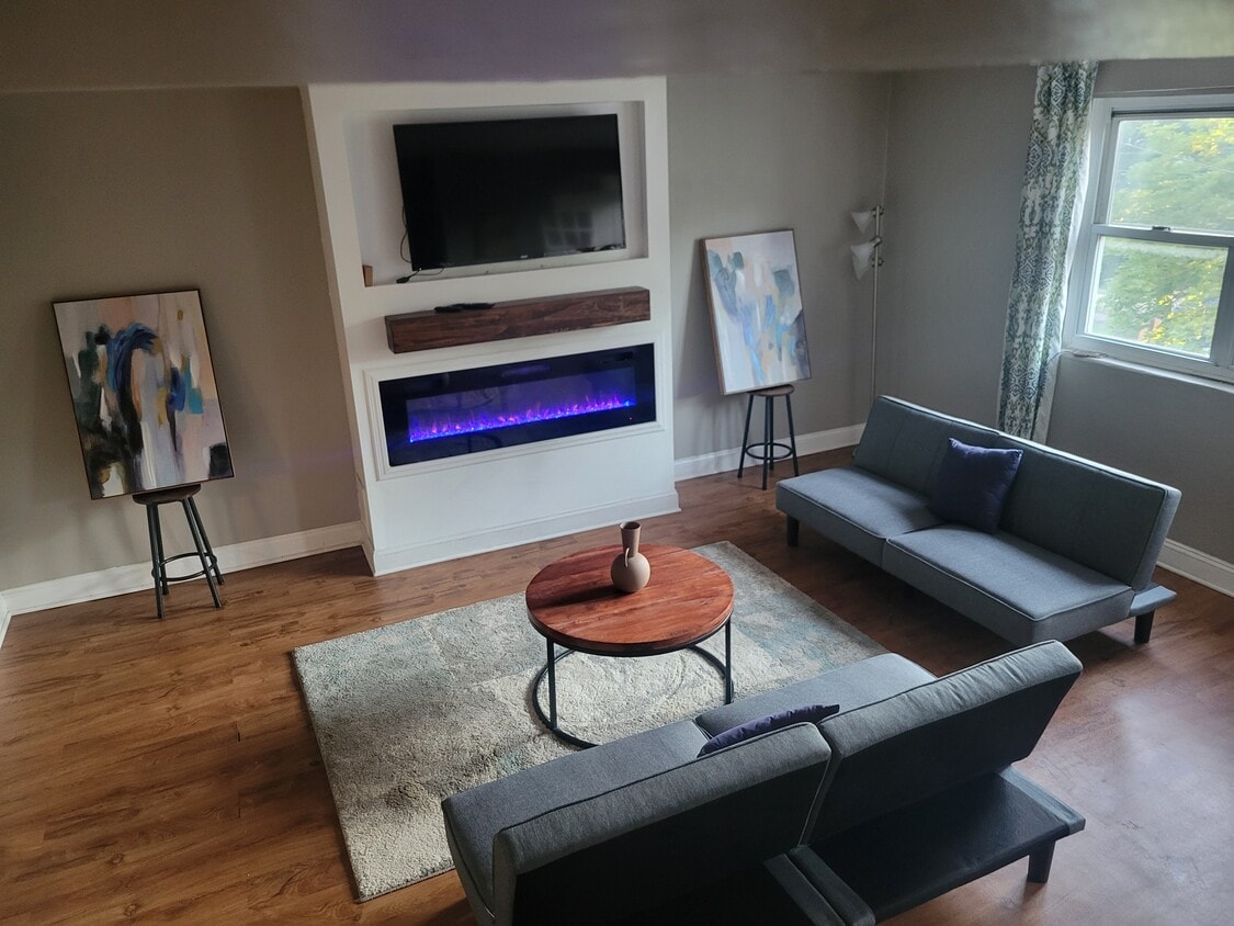 Foto principal - 499 N Terrace Ave