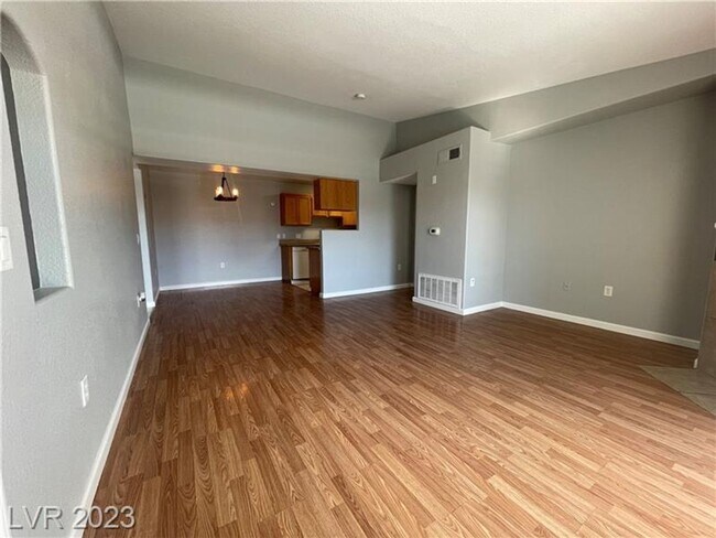 Foto del edificio - 2 bedroom Condo