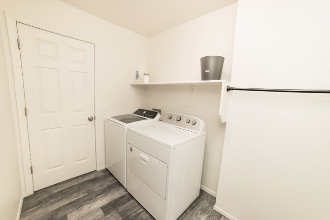 Building Photo - 12979 N Yellow Orchid Dr