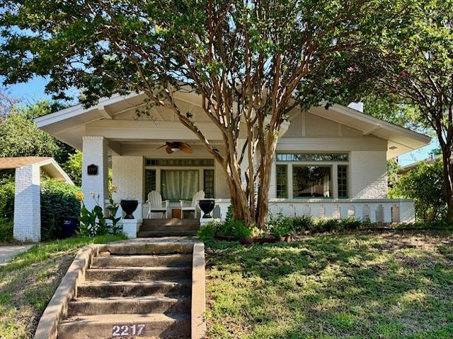 Foto principal - 2217 Irwin St