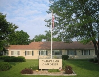 Primary Photo - Carstens Gardens