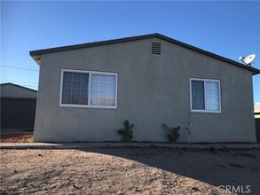 Building Photo - 306 Maxine Ave