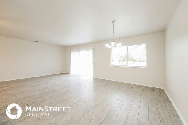 Foto del edificio - 4740 Escalante Dr