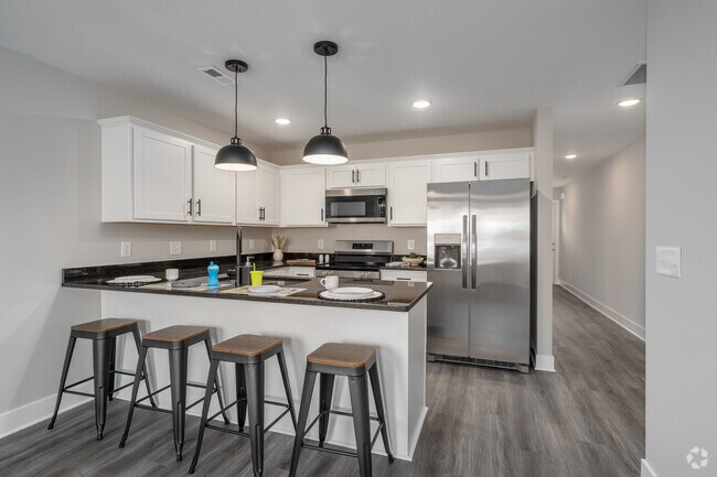 3 habitaciones, 3 baños - 1200 pies cuadrados - Comedor - Lafayette Landings