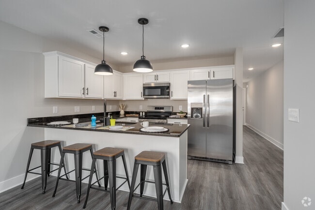 Interior Photo - Lafayette Landings