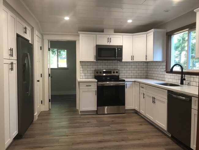 Foto del edificio - 3174 Calistoga Rd