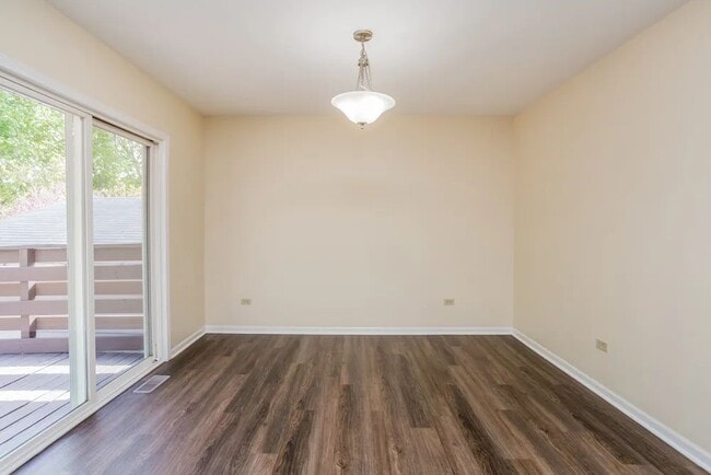 Building Photo - 2907 Facel Vega Dr