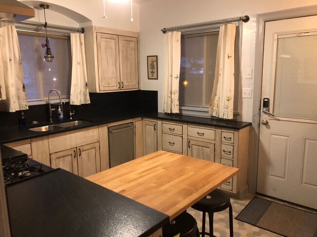 Foto del edificio - Grayye Duplex