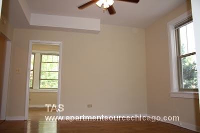 Foto del edificio - 4312 N Sheridan Rd