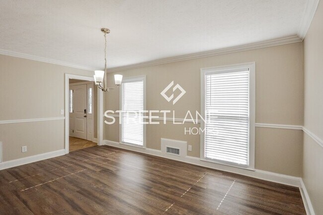 Building Photo - Now offering $500 off first full month!!