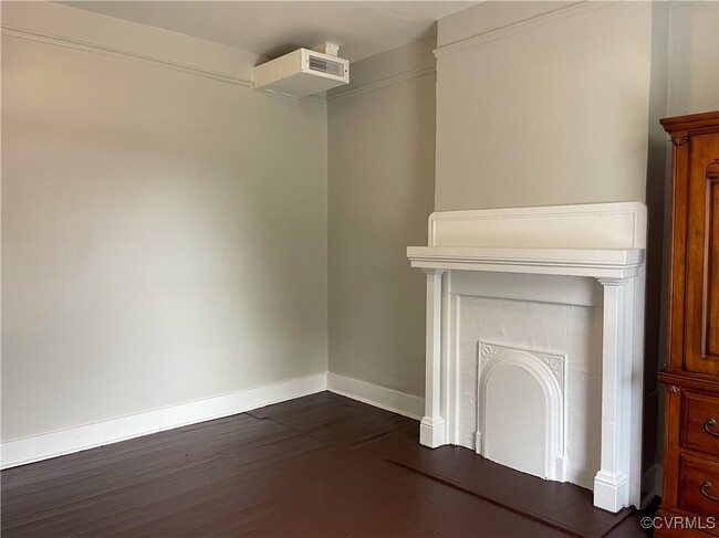 Building Photo - 125 S Chappell St