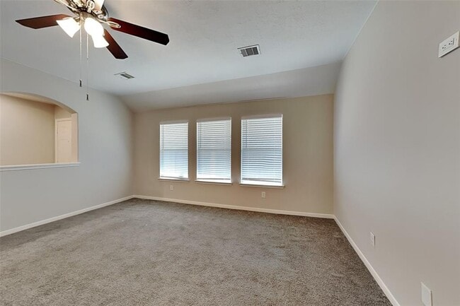 Building Photo - 22210 Summer Breeze Ln