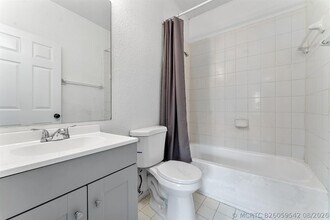 Building Photo - 1407 S Santa Catalina Cir