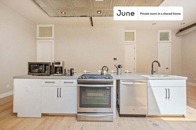 Foto del edificio - Prime Private ROOM in Williamsburg